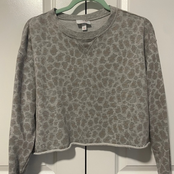 Colsie Woman S Gray Leopard Print crop cute style boho vintage animal - Picture 1 of 5